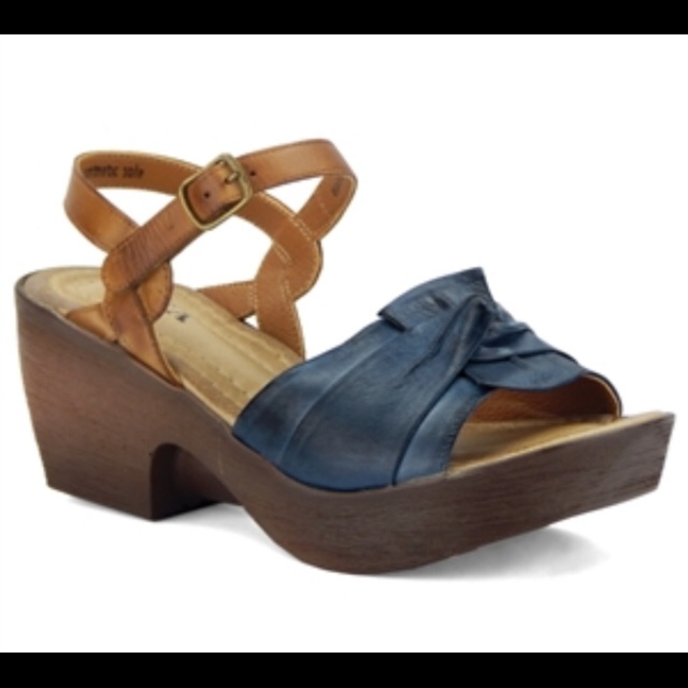 Jafa Wedge Sandal